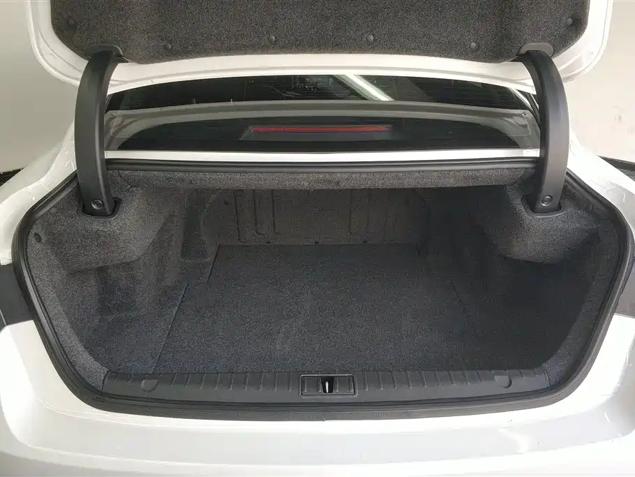 GEELY AUTOMOBILE BORUI