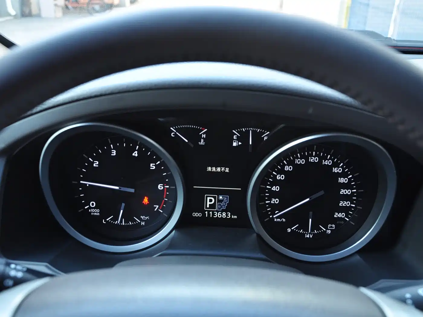 Toyota Land Cruiser 2012 4.6L Automatic VX фото 11