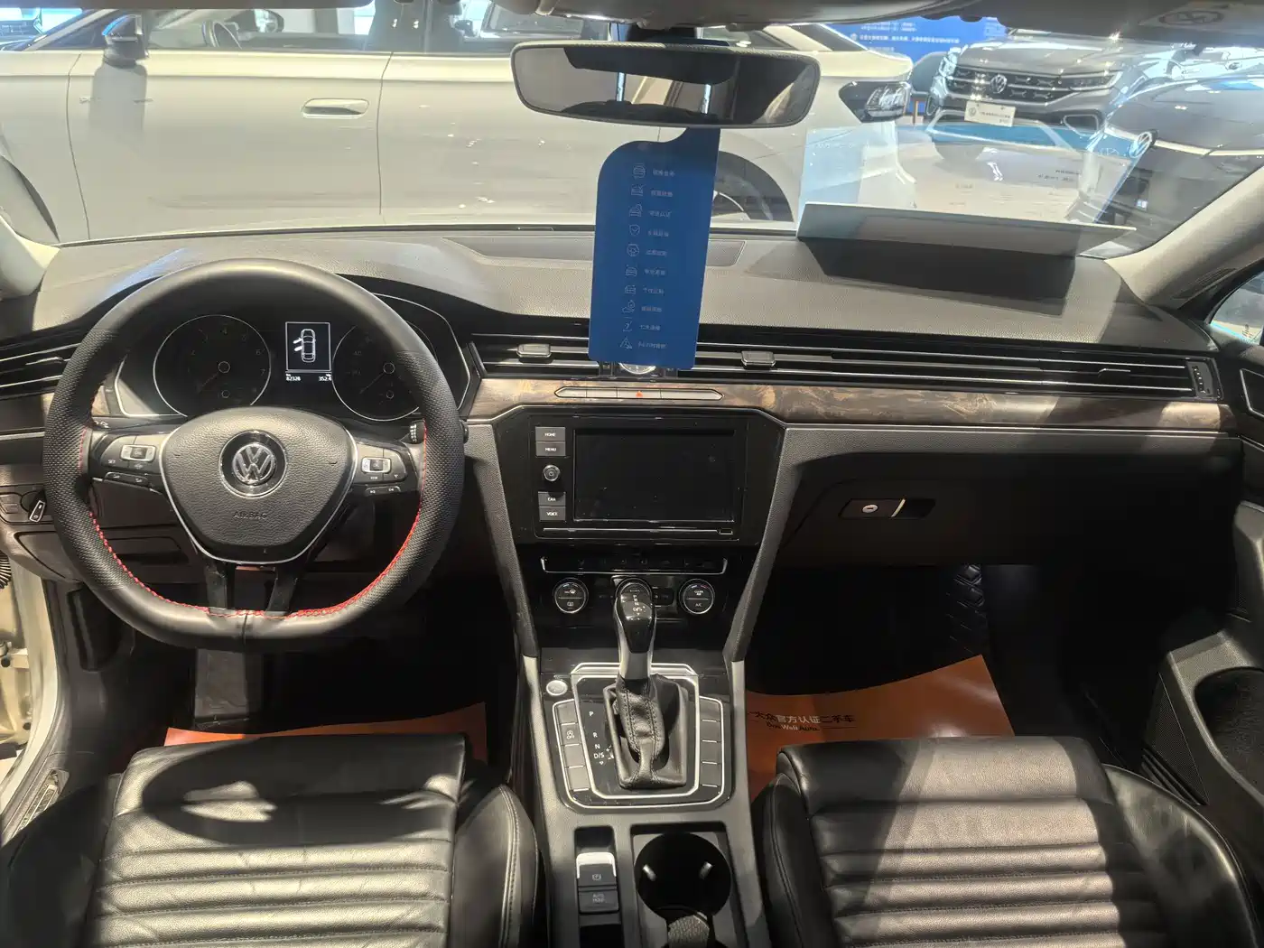Volkswagen Magotan 2019 330TSI DSG Luxury Class China VI фото 4