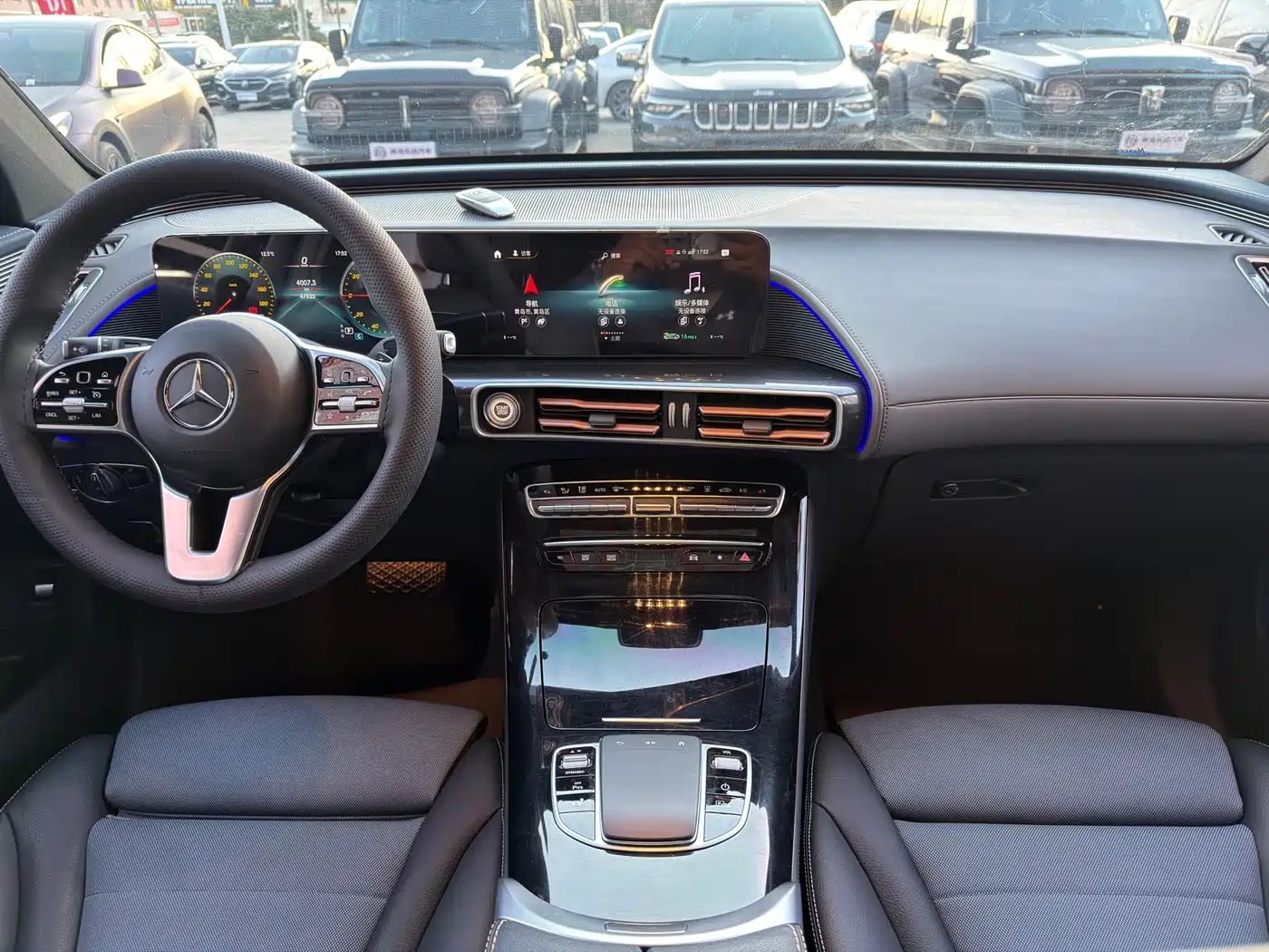 MERCEDES-BENZ EQC