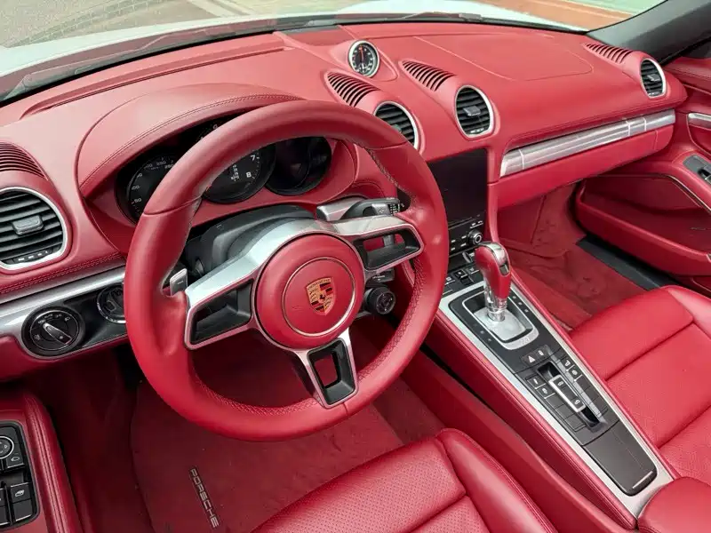 Porsche 718 2016 Boxster 2.0T фото 5
