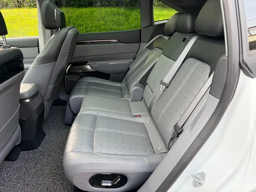 ZEEKR 7X 2024 2025 Model 75kWh RWD Smart Driving Edition