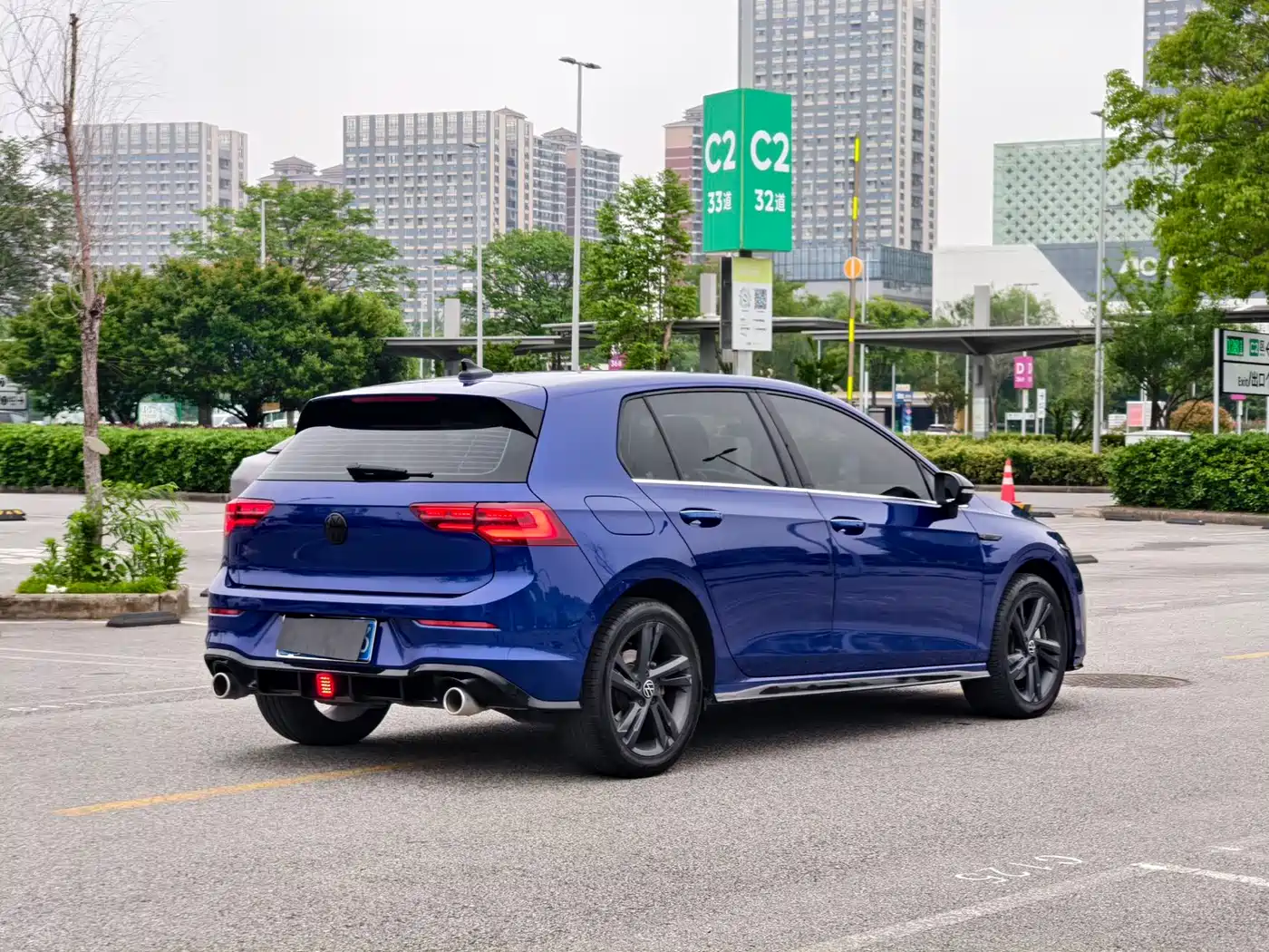 Volkswagen Golf 2023 Facelift 280TSI DSG R-Line фото 6