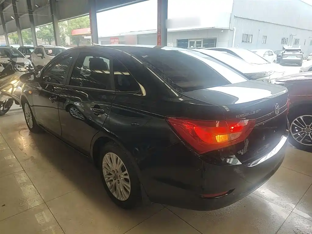 Buick Excelle 2017 15N Automatic Elite фото 5