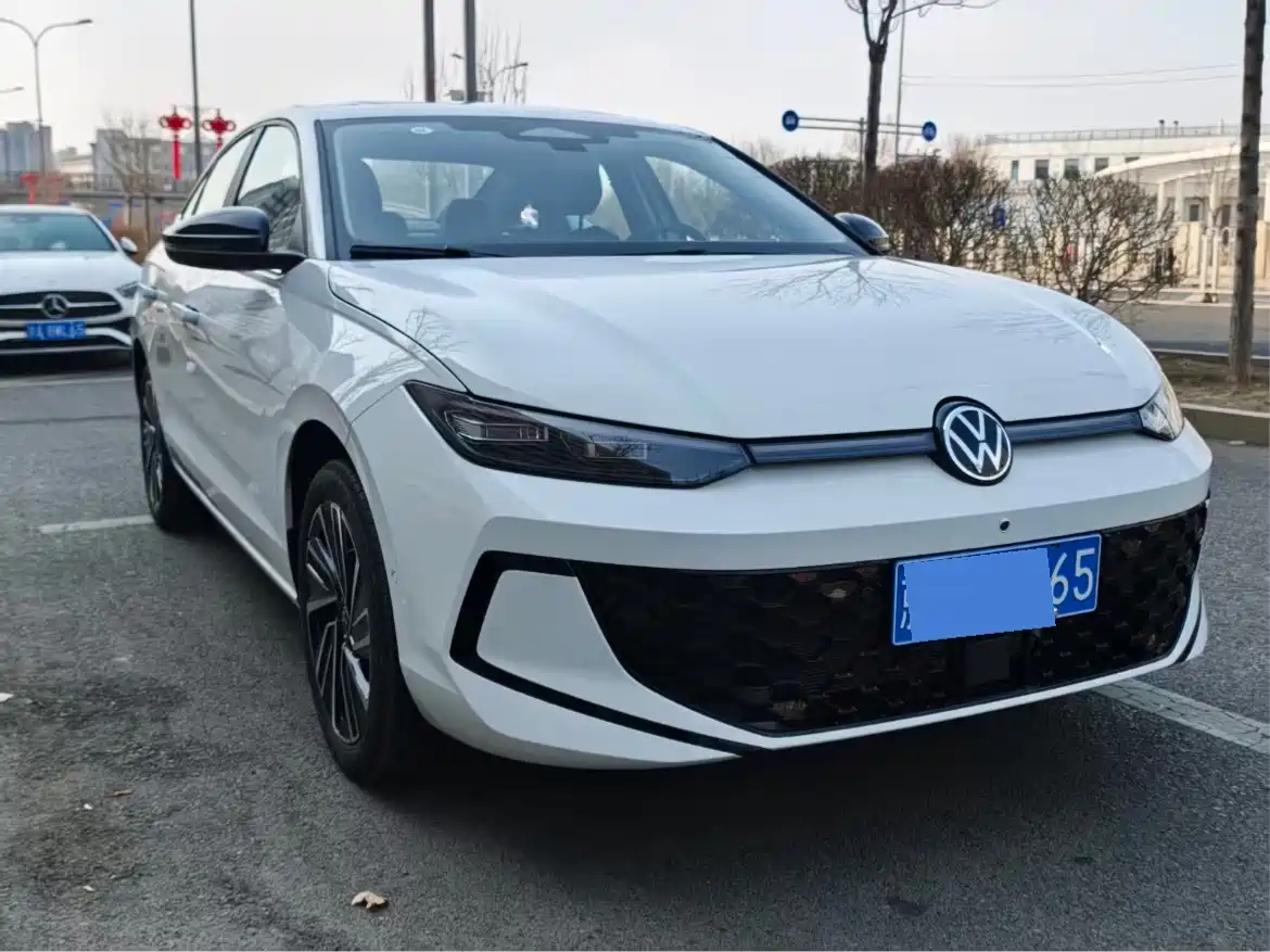 Volkswagen Lavida 2025 PRO 1.5T фото 2