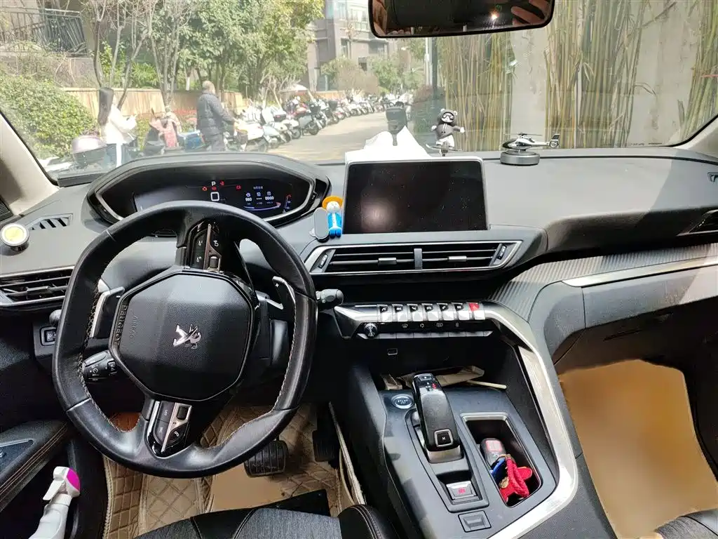 Peugeot 5008 2019 380THP 5-seat Elite Edition фото 13