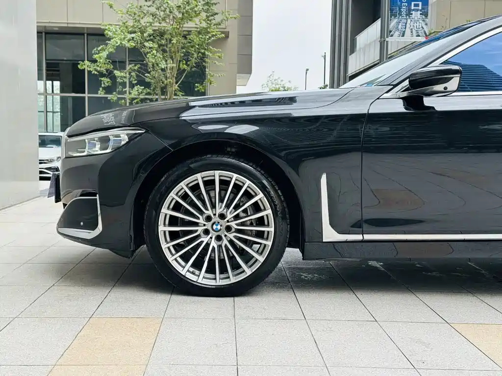 BMW 7 Series, миниатюра 21
