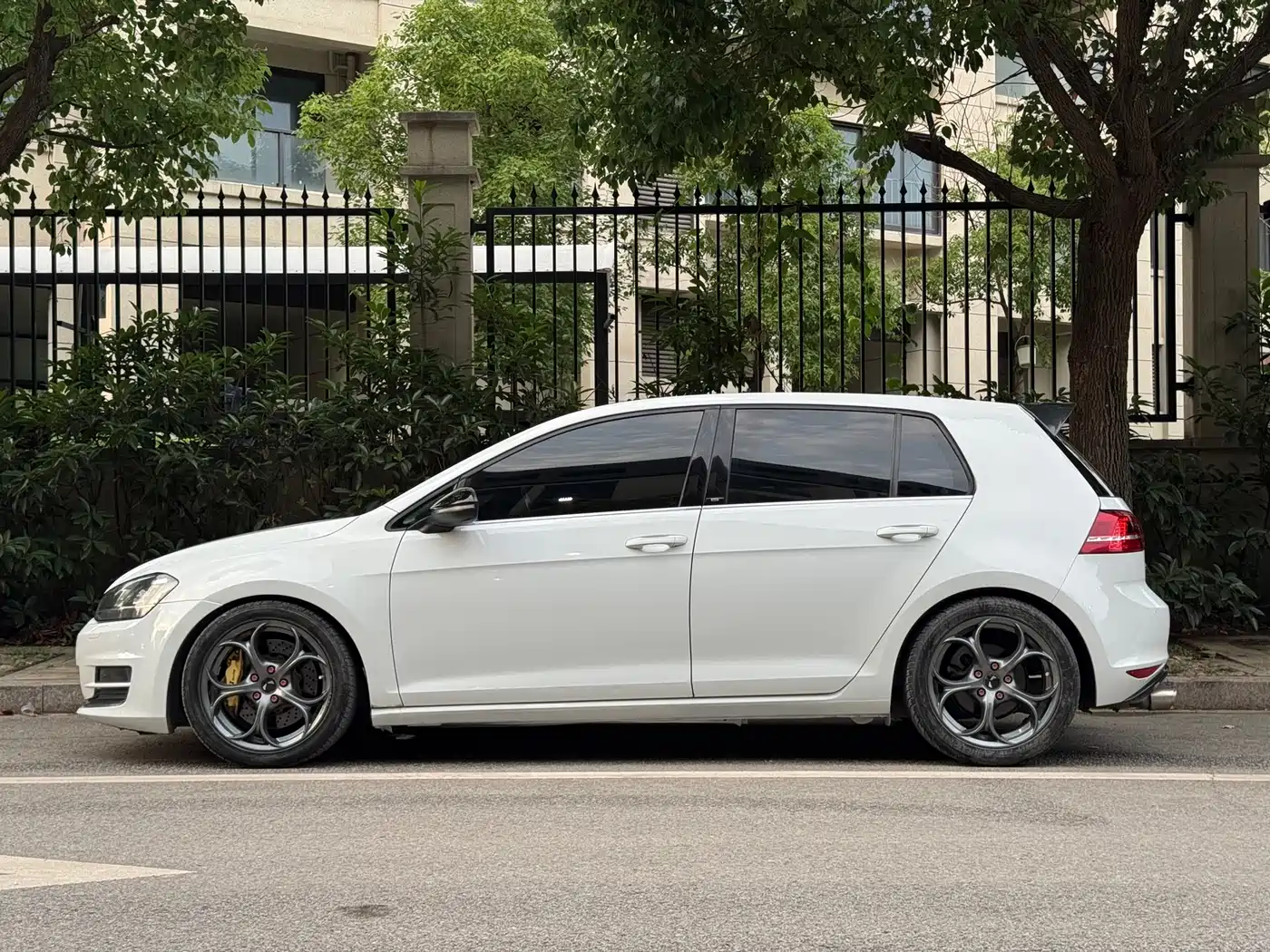 Volkswagen Golf 2016 1.4TSI 25th Anniversary Edition фото 10