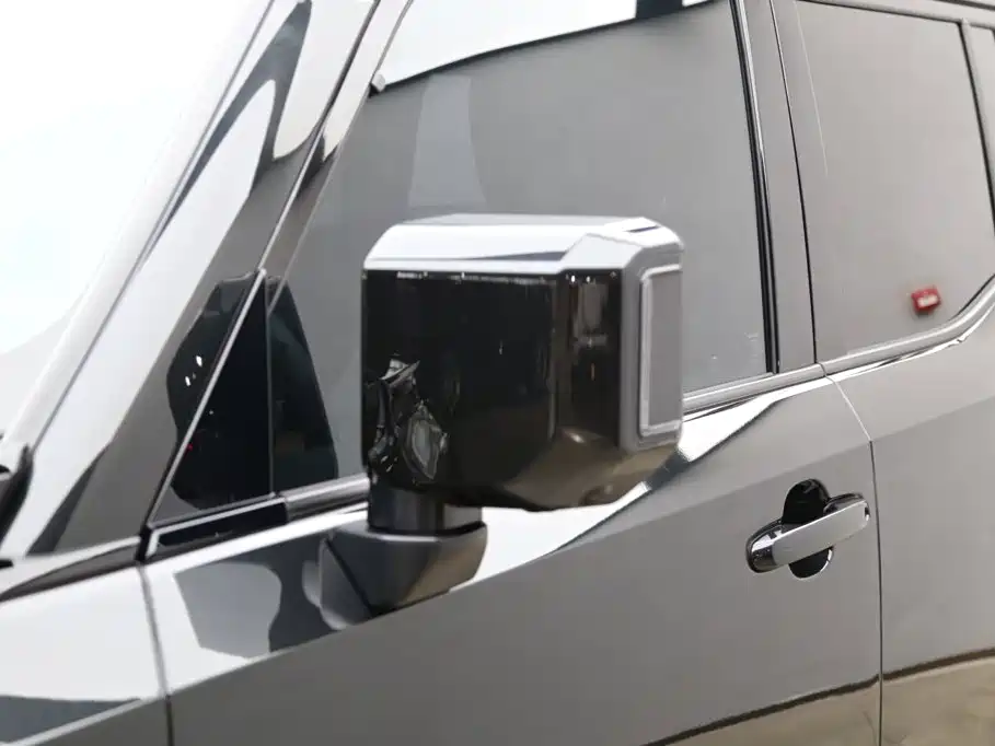 Фото 25 - Lexus GX