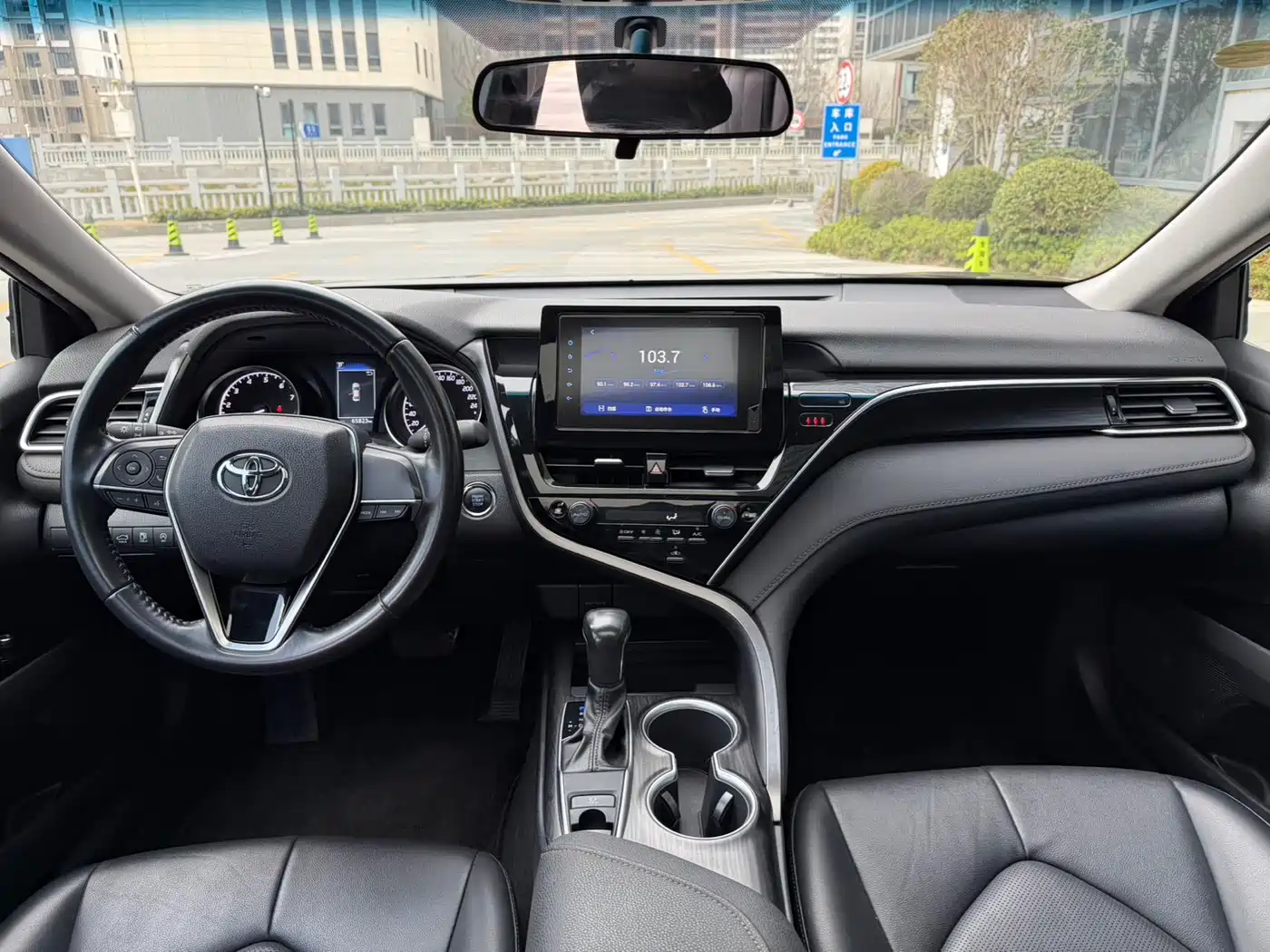 Toyota Camry 2023 2.0GVP Leading Edition фото 6