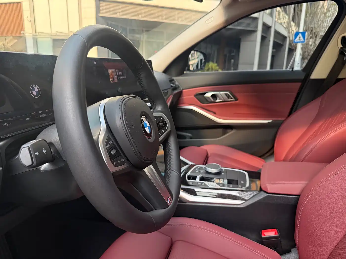 BMW 3 Series 2023 325Li M Sport Package фото 14