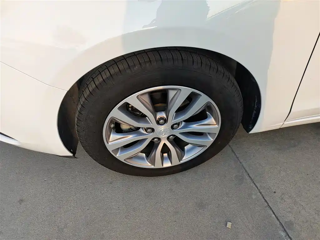 Buick Excelle 2019 18T Auto Connected Elite China VI фото 23