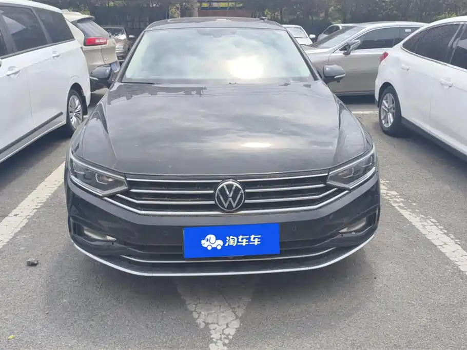 Volkswagen Magotan 2020 330TSI DSG Luxury фото 2