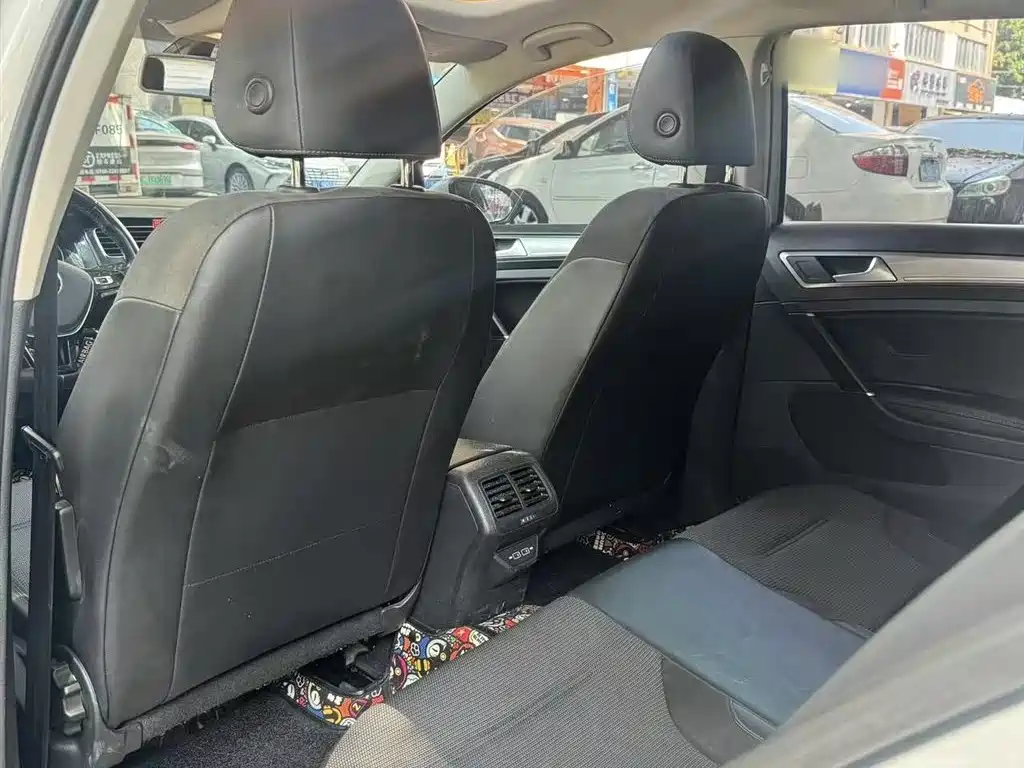 Volkswagen Golf 2019 280TSI DSG Comfort (China V) фото 13