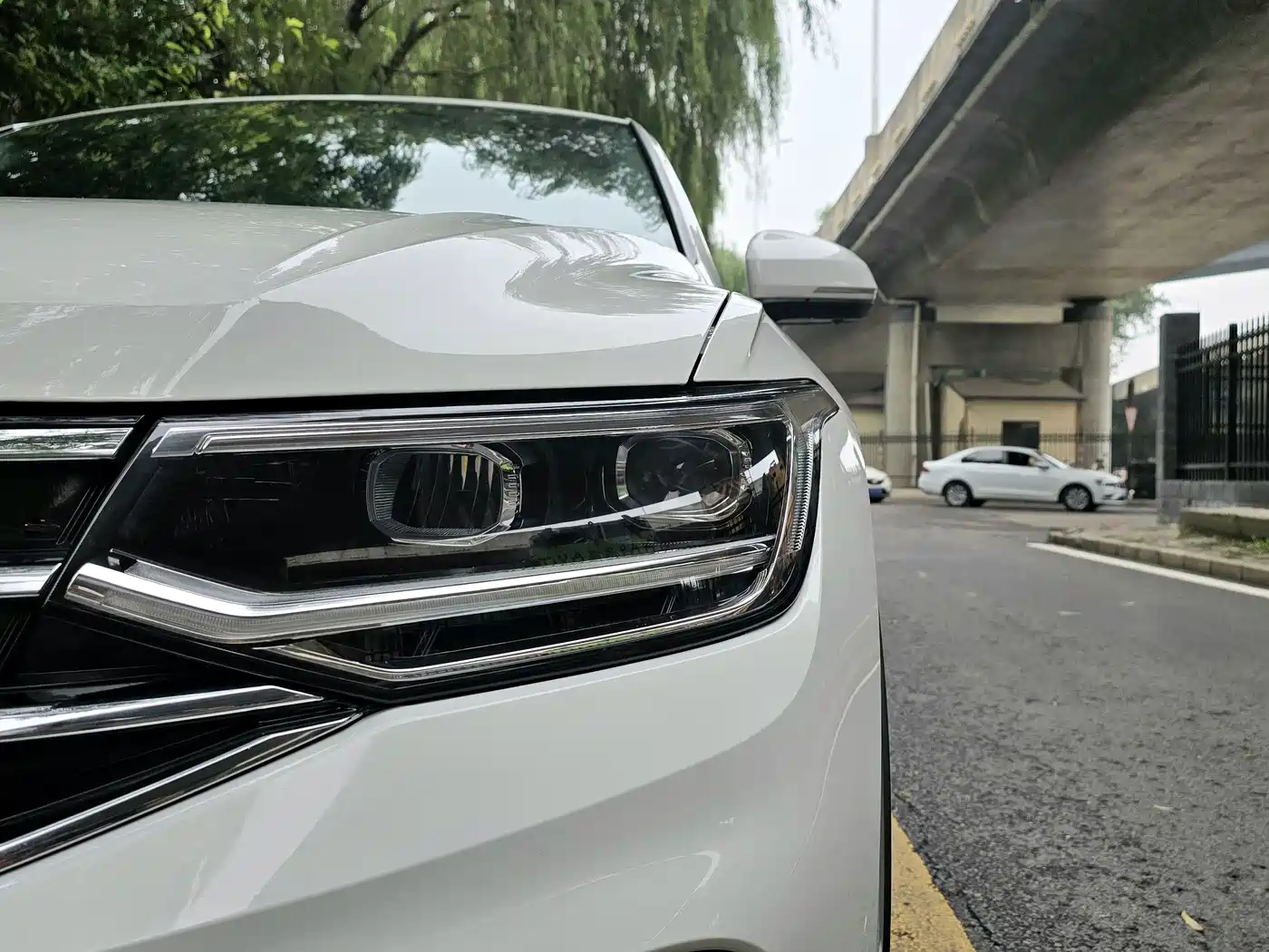 Volkswagen Tiguan L 2022 330TSI Auto 2WD R-Line Premium Edition фото 15