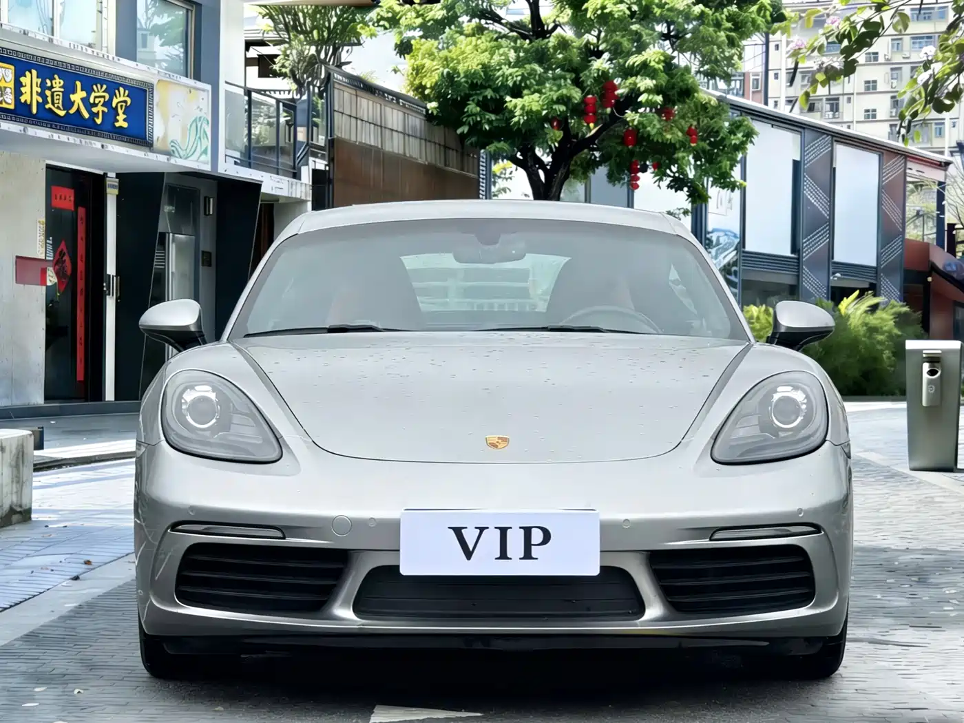 Porsche 718 2018 Cayman 2.0T фото 2
