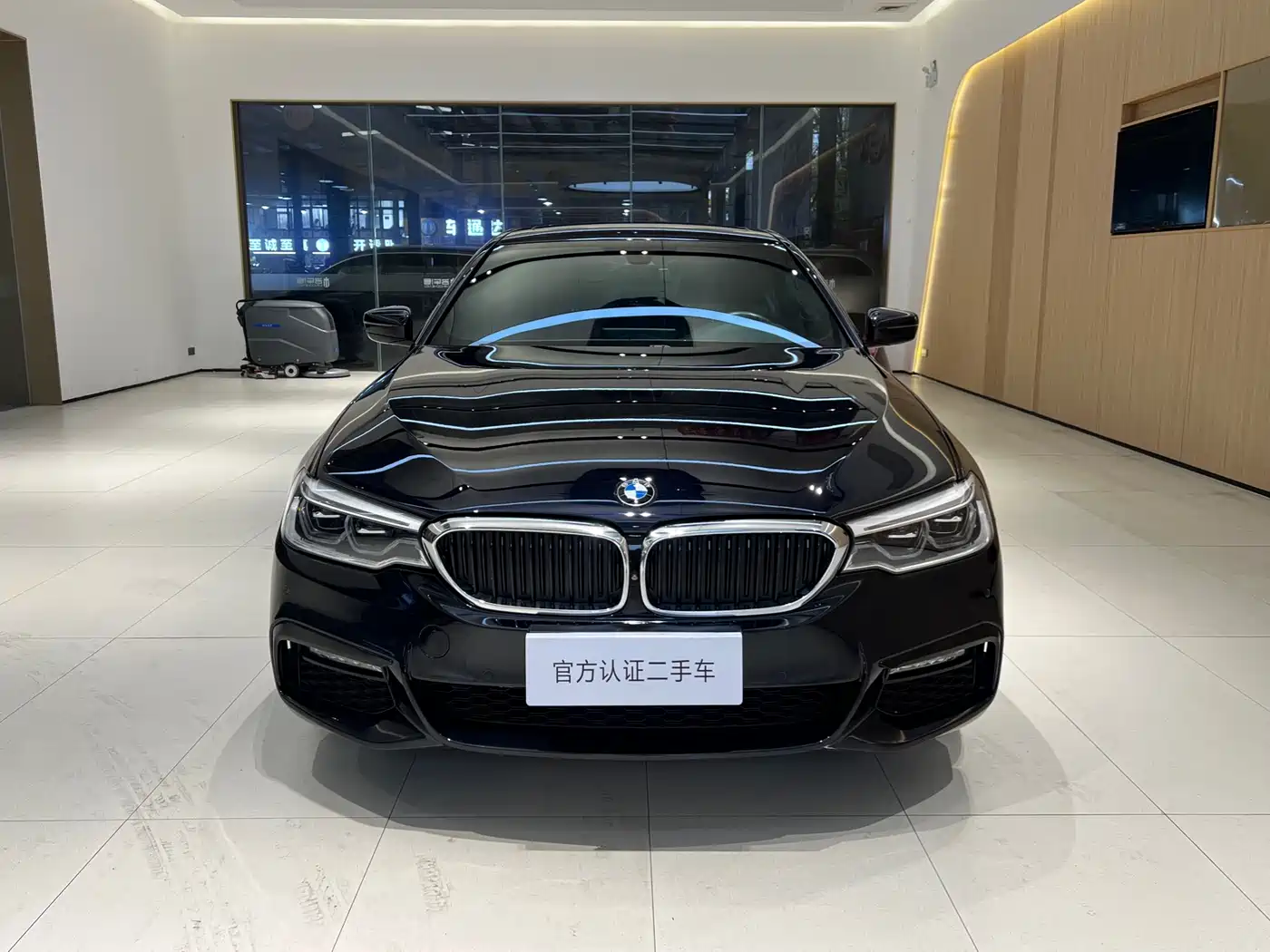 BMW 5 Series 2018 Facelift 530Li Exclusive M Sport Package фото 2