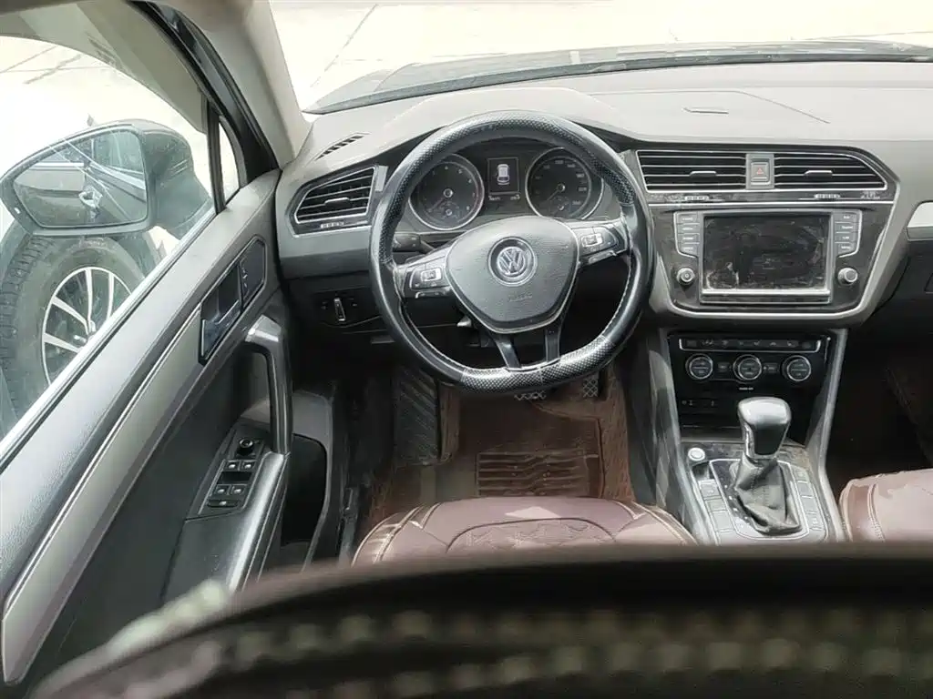 Volkswagen Tiguan L 2018 330TSI Automatic 2WD Luxury Edition фото 17