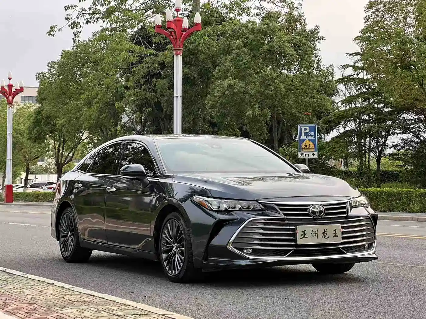 Toyota Avalon 2019 2.5L Touring Premium (China V) фото 3