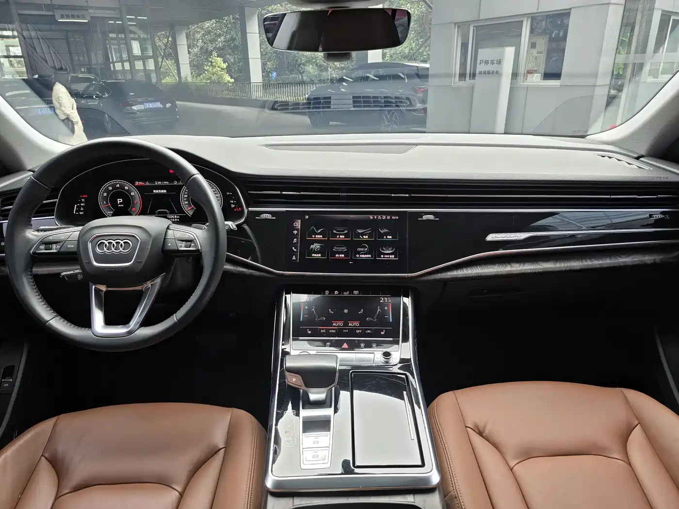 Audi Q8 2019 55 TFSI Luxury Dynamic фото 17