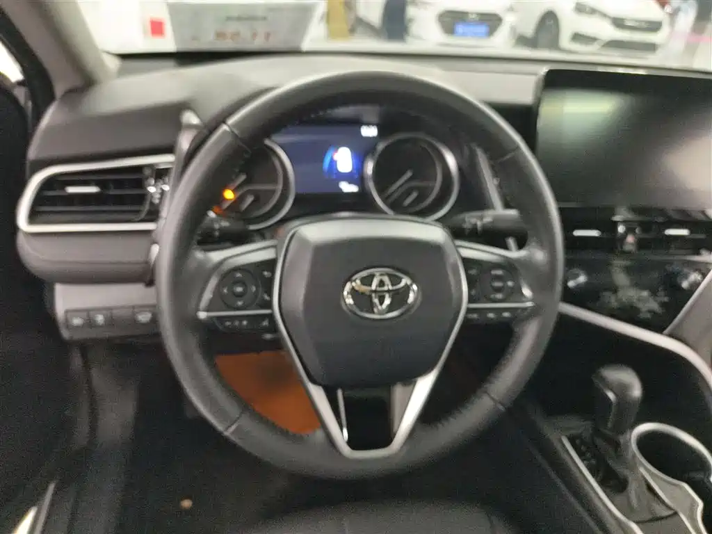 Toyota Camry 2021 2.0G Luxury Edition фото 5