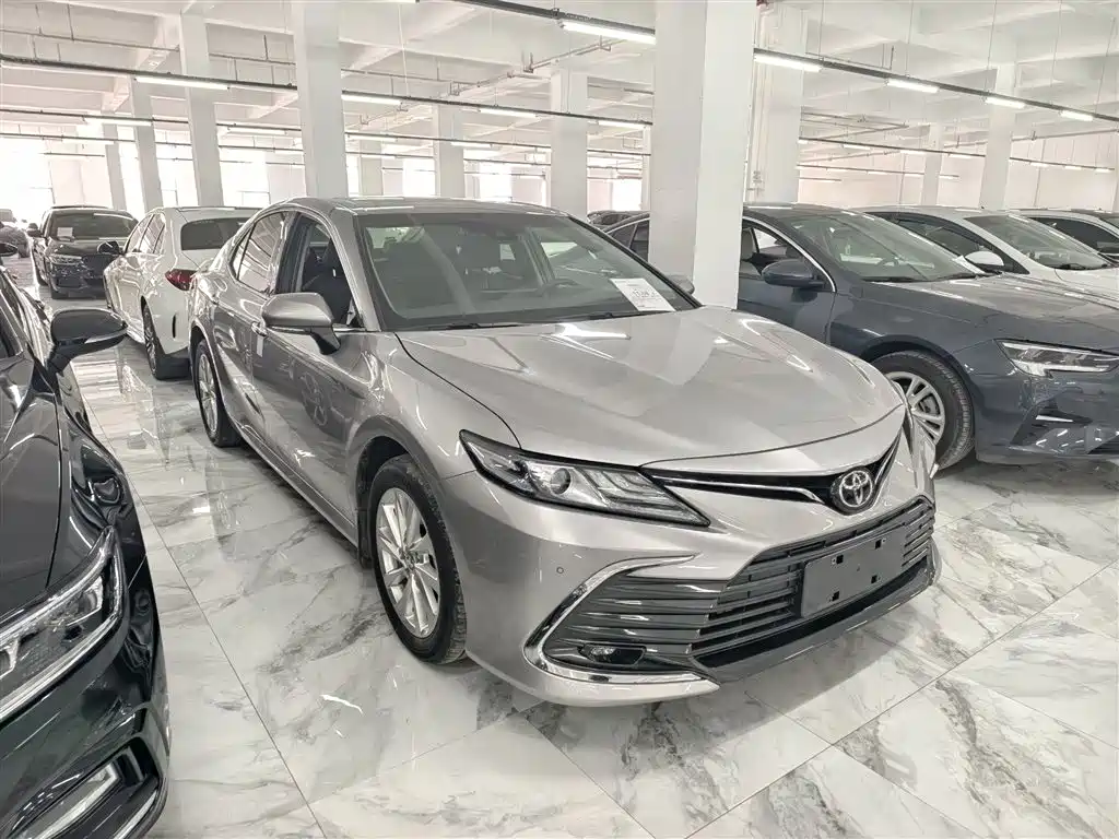 Toyota Camry 2021 2.0G Luxury Edition фото 12