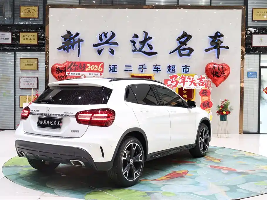 Mercedes-Benz GLA 2018 GLA 220 4MATIC Sport фото 5