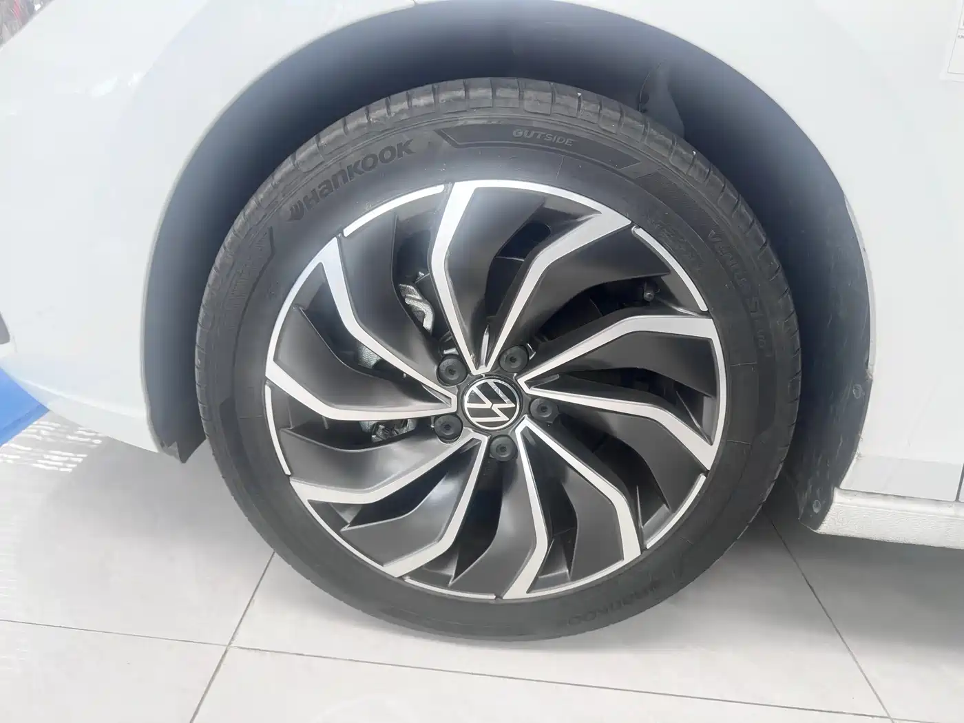 Volkswagen Golf 2023 Facelift 280TSI DSG Pro фото 4