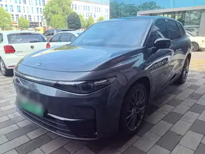 Leapmotor C10