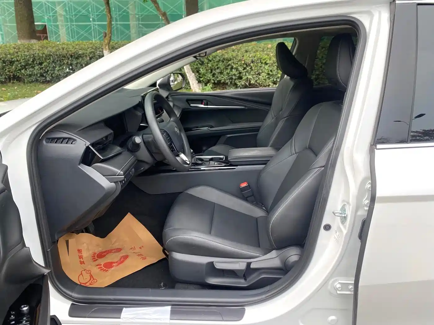 Toyota Camry 2025 2026 2.0E Elite Edition