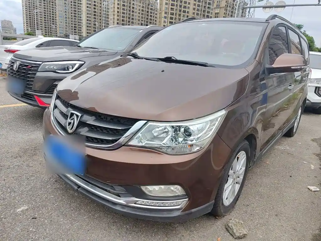 Фото 1 - Baojun 730