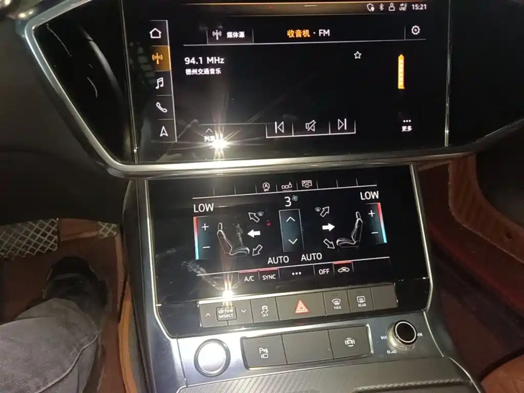 Audi A6L 2019 40 TFSI Luxury Elegance фото 13