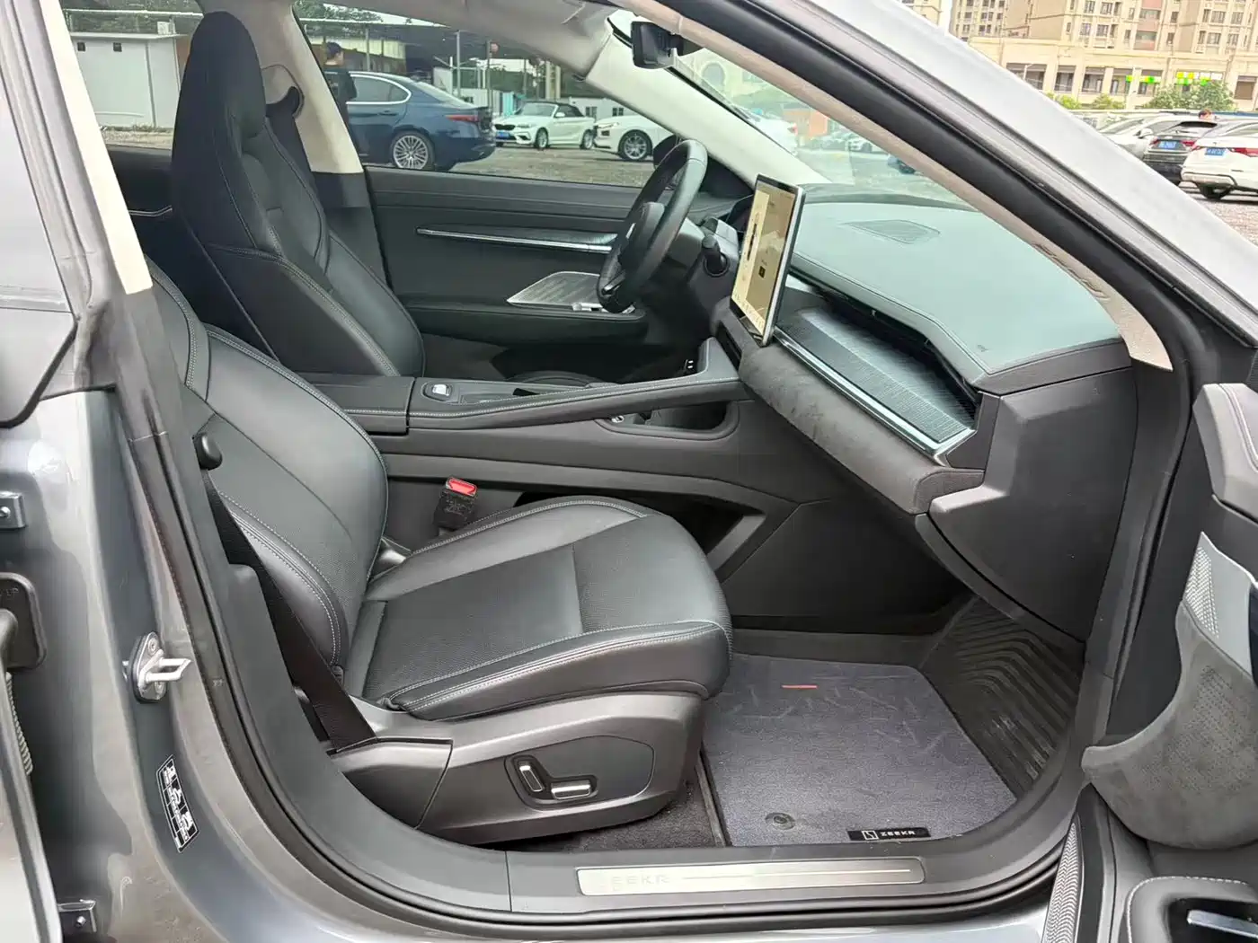 ZEEKR EXTREME KRYPTON 001