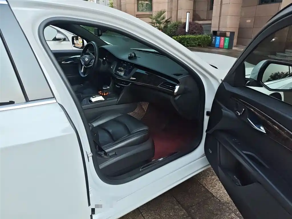 Cadillac CT6 2017 28T Luxury фото 22