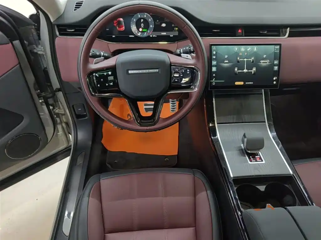 Land Rover Range Rover Evoque 2024 Range Rover Evoque L 249PS Light Master Edition фото 10
