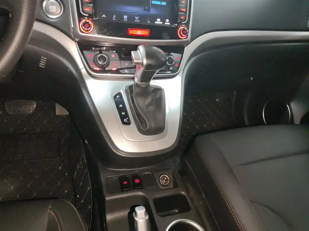 Haval M6 2019 1.5T DCT 2WD Elite Version China V фото 10