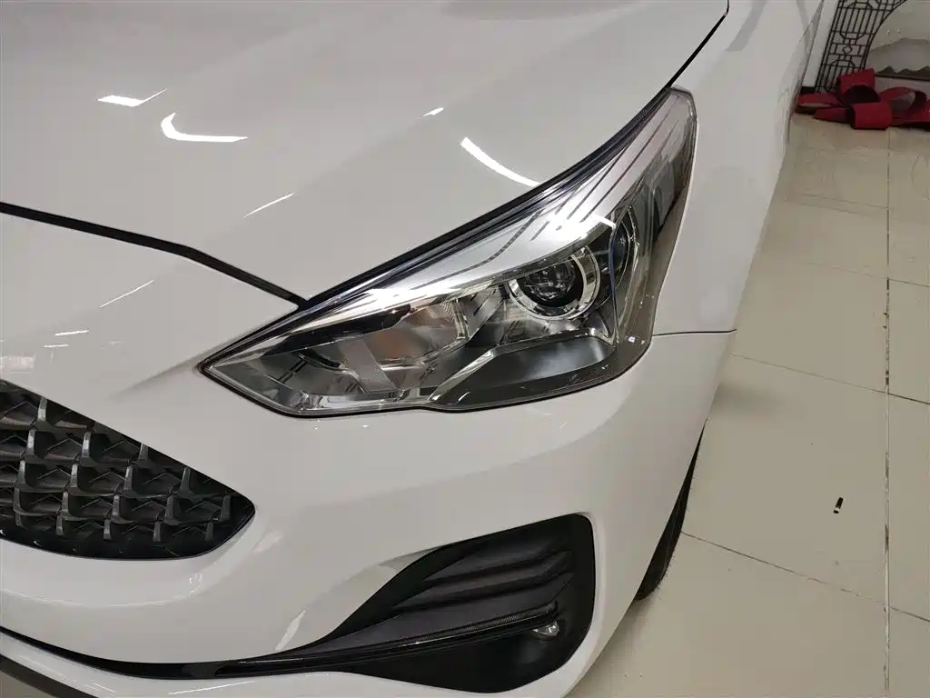 Haval M6 2019 1.5T DCT 2WD Elite Version China V фото 18