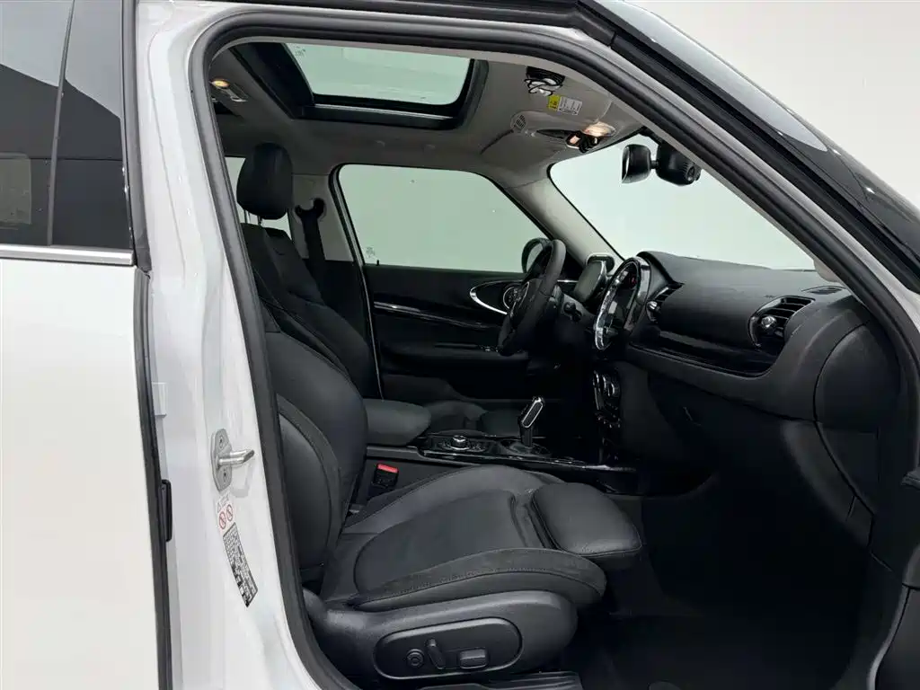 MINI CLUBMAN 2023 2023 1.5T COOPER Connoisseur