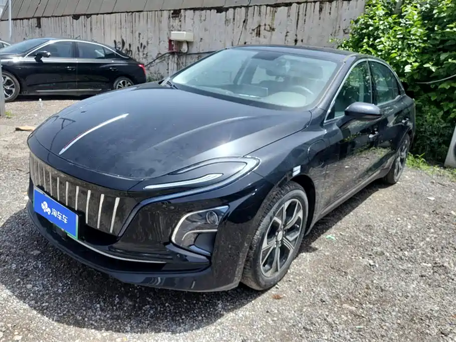 Hongqi E-QM5 2023 Facelift Basic Travel Edition