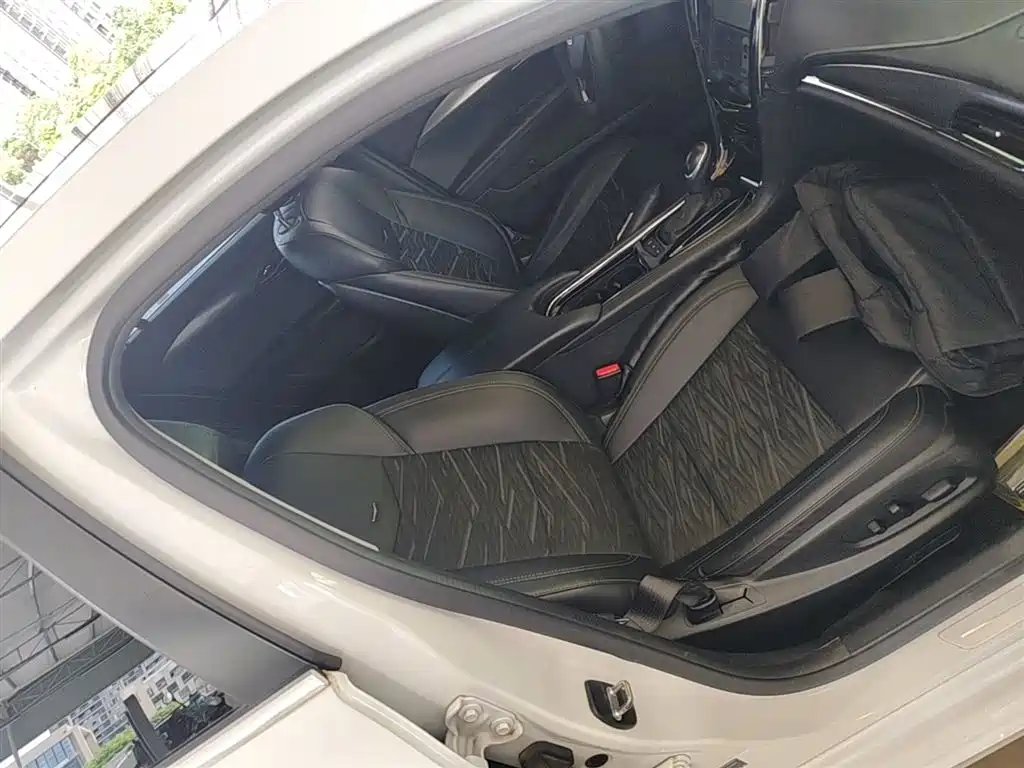 Cadillac ATS-L 2017 28T Technology фото 25