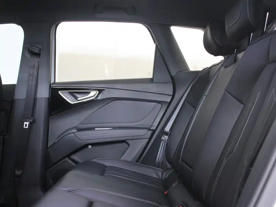 Audi Q4 e-tron 2025 2024 40 e-tron Creation Edition
