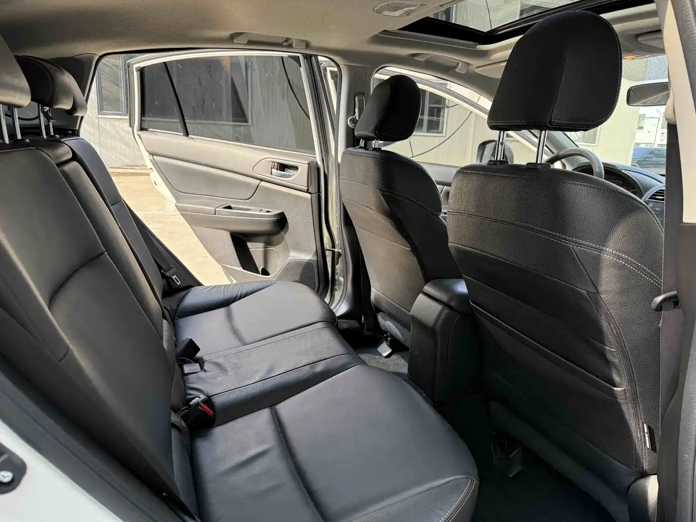 Subaru XV 2012 2.0i Luxury Edition фото 14
