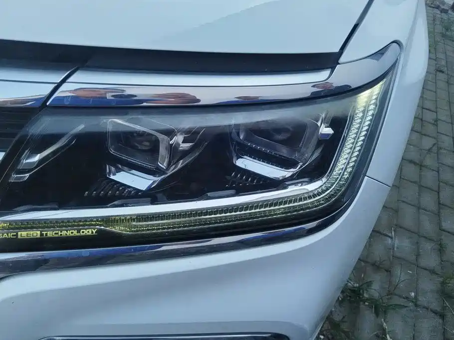 Roewe RX8 2018 2018 30T Smart Internet 2WD Flagship Edition