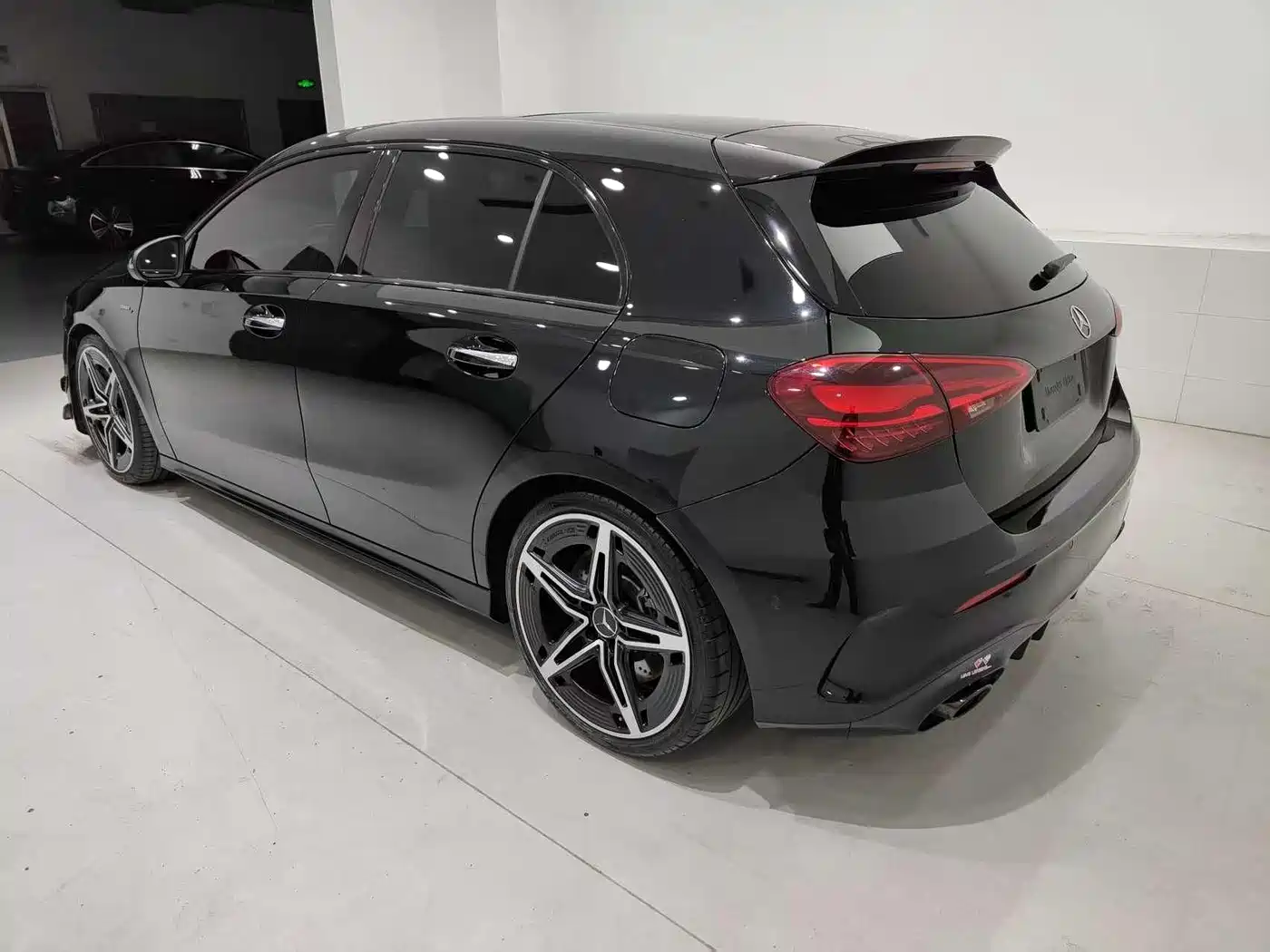Mercedes-Benz A-Class AMG (Import) 2024 AMG A 35 4MATIC фото 14