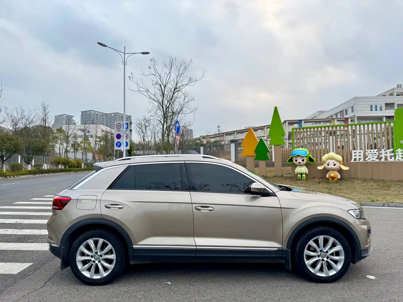 Volkswagen T-ROC 2018 230TSI DSG 2WD Progressive China V фото 17