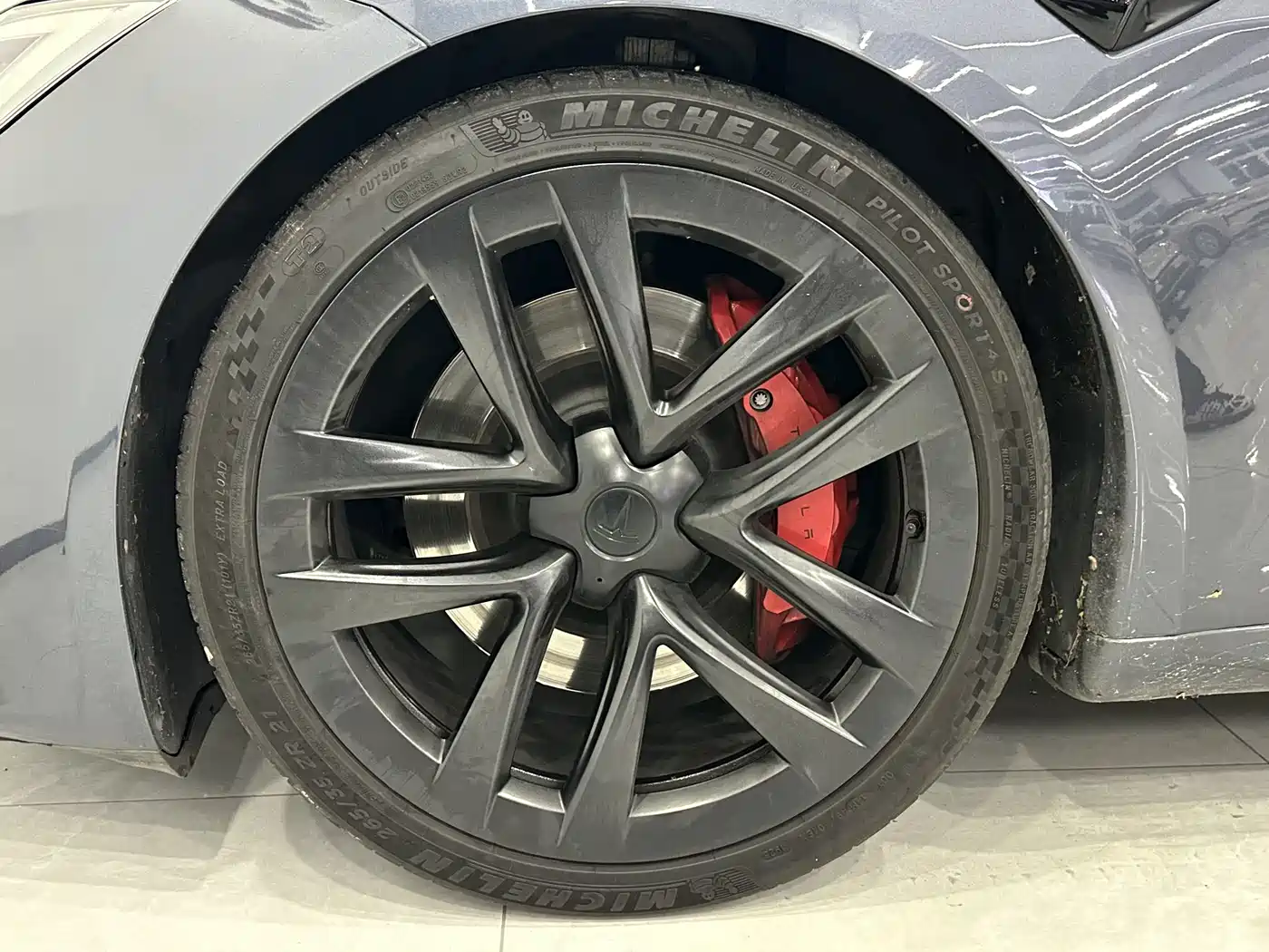Tesla Model S 2023 2023 Tri-motor AWD Plaid