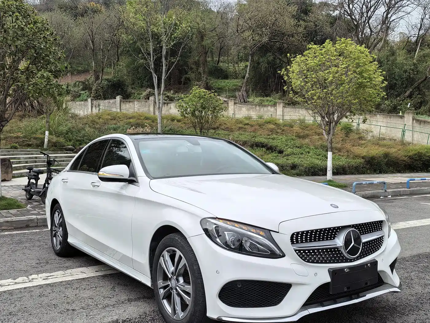 Mercedes-Benz C-Class 2016 C 200 L Sport фото 3