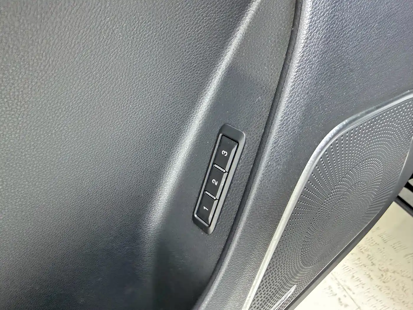 Hongqi HS7 2022 3.0T Automatic 4WD ZhiLian QiXiang Edition 5-seater фото 27