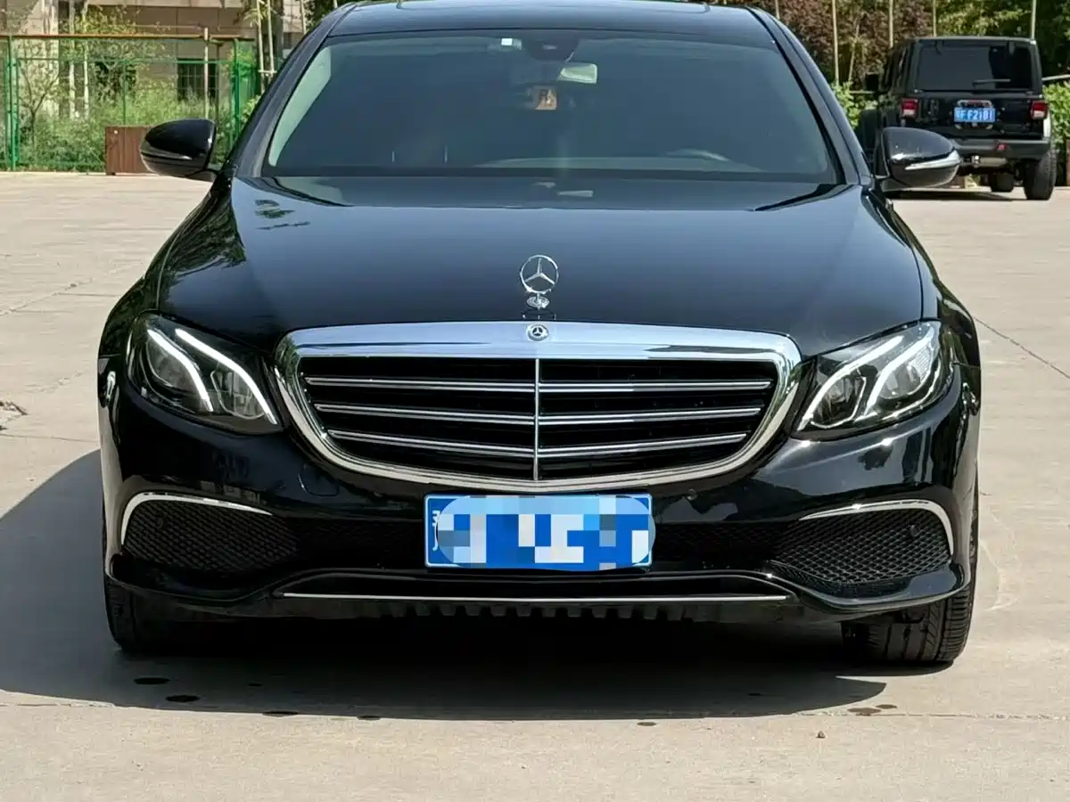 Mercedes-Benz E-Class 2018 E 200 L фото 2