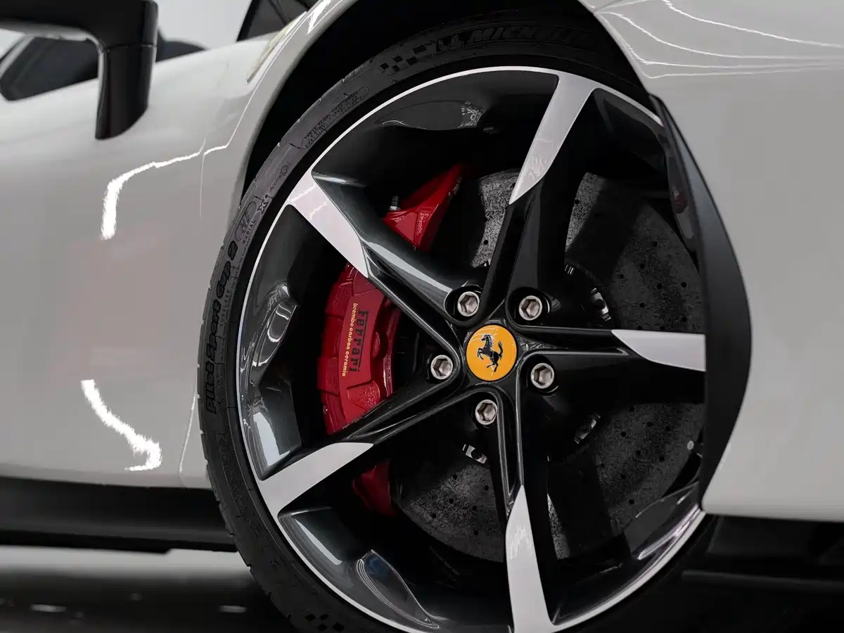 Ferrari SF90 2025 2021 3.9T V8 Spider